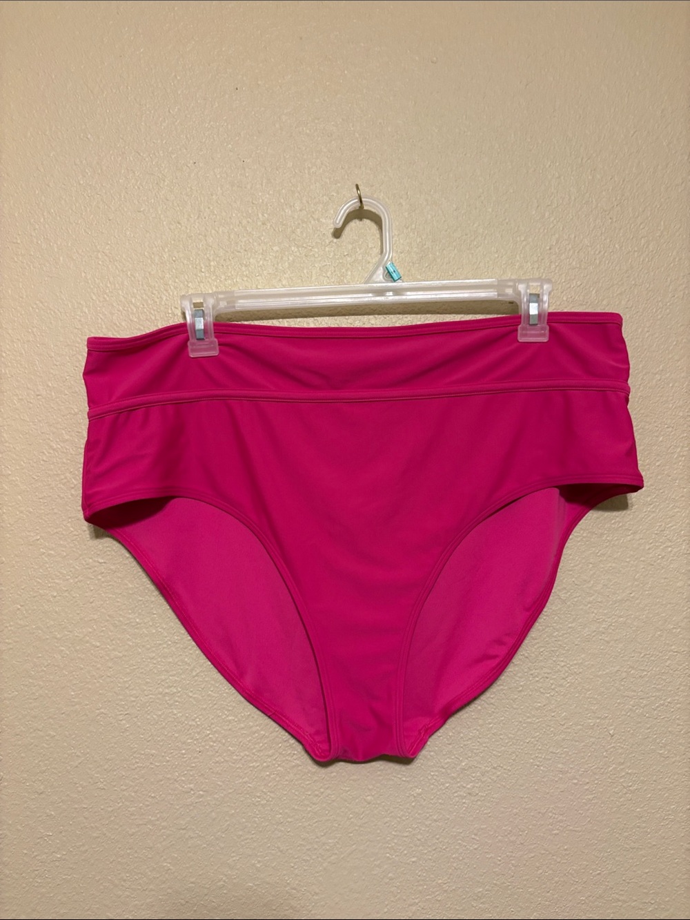 Old Navy High-Waist Bikini Bottoms in Fuchsia Pink